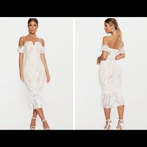 Lace midi dress
